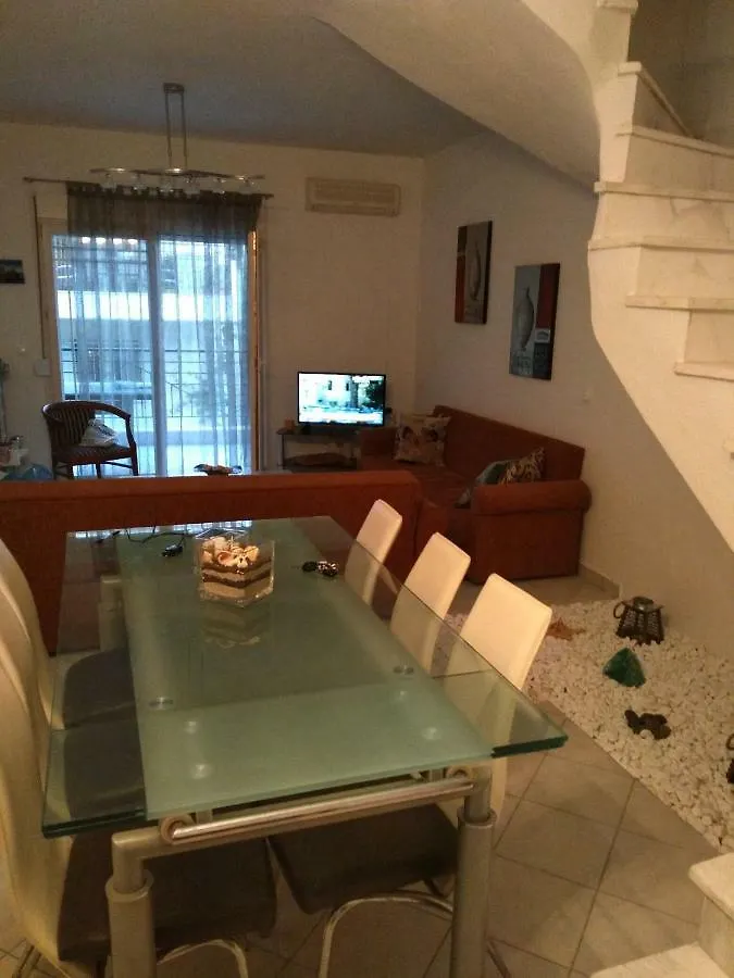 Center Of Pefkohori Villa Semesterbostad
